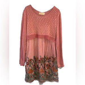 Simply Couture Pink Long Sleeve Dress with Beautiful Embroidered Overlay Small‎